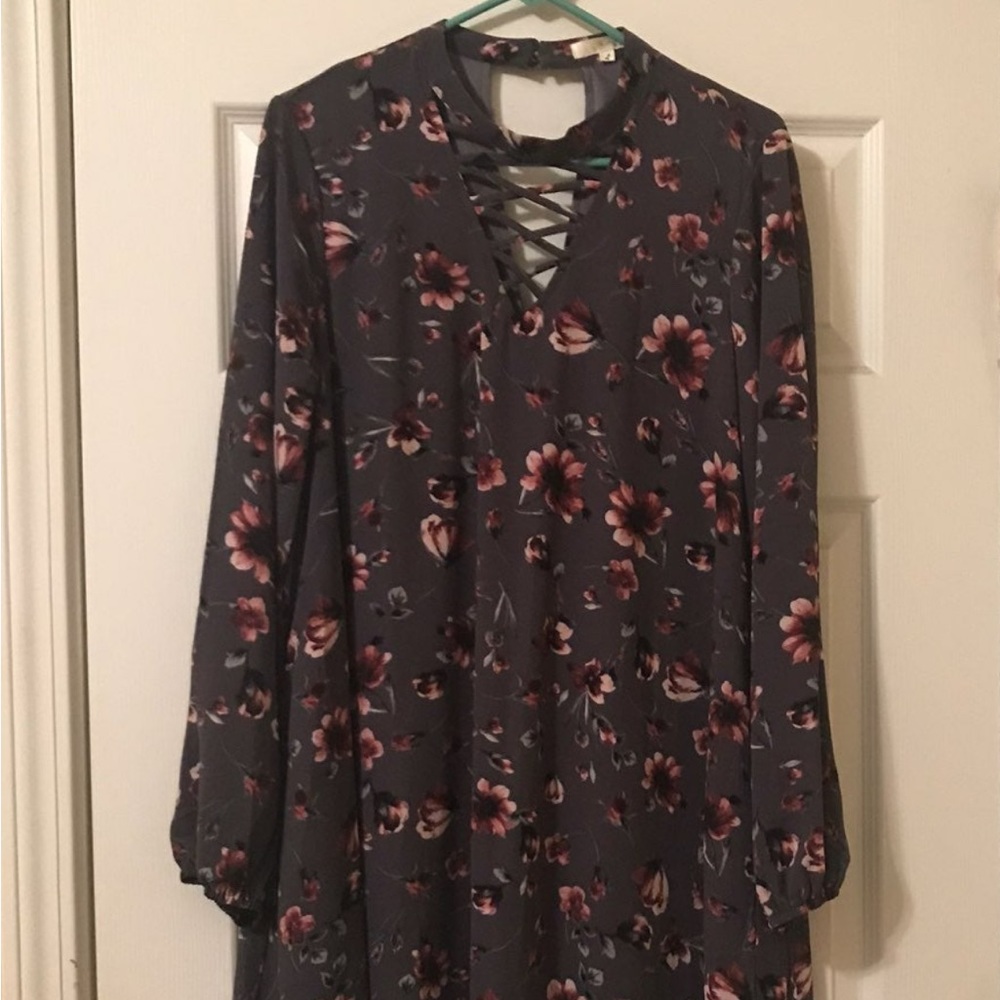 Andree by Unit Floral Dress - Large
